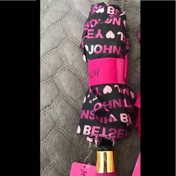 NWT- BETSEY JOHNSON UMBRELLA - Picture 2 of 4